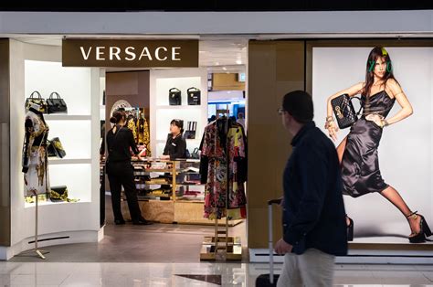 errore versace cina|Versace and Coach apologize to Chinese consumers after.